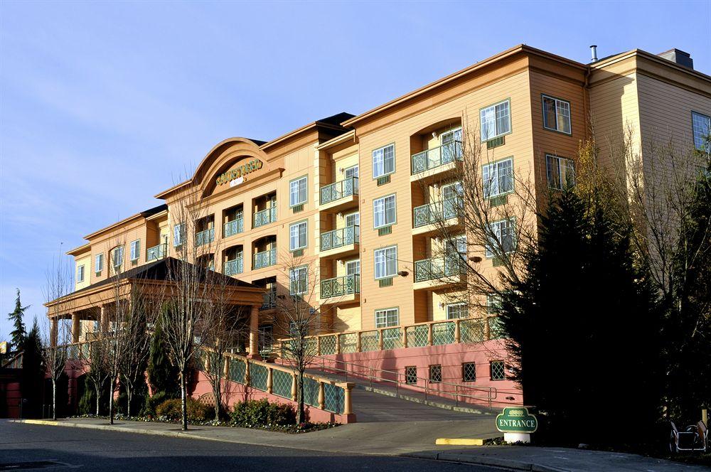 Courtyard By Marriott North 3*