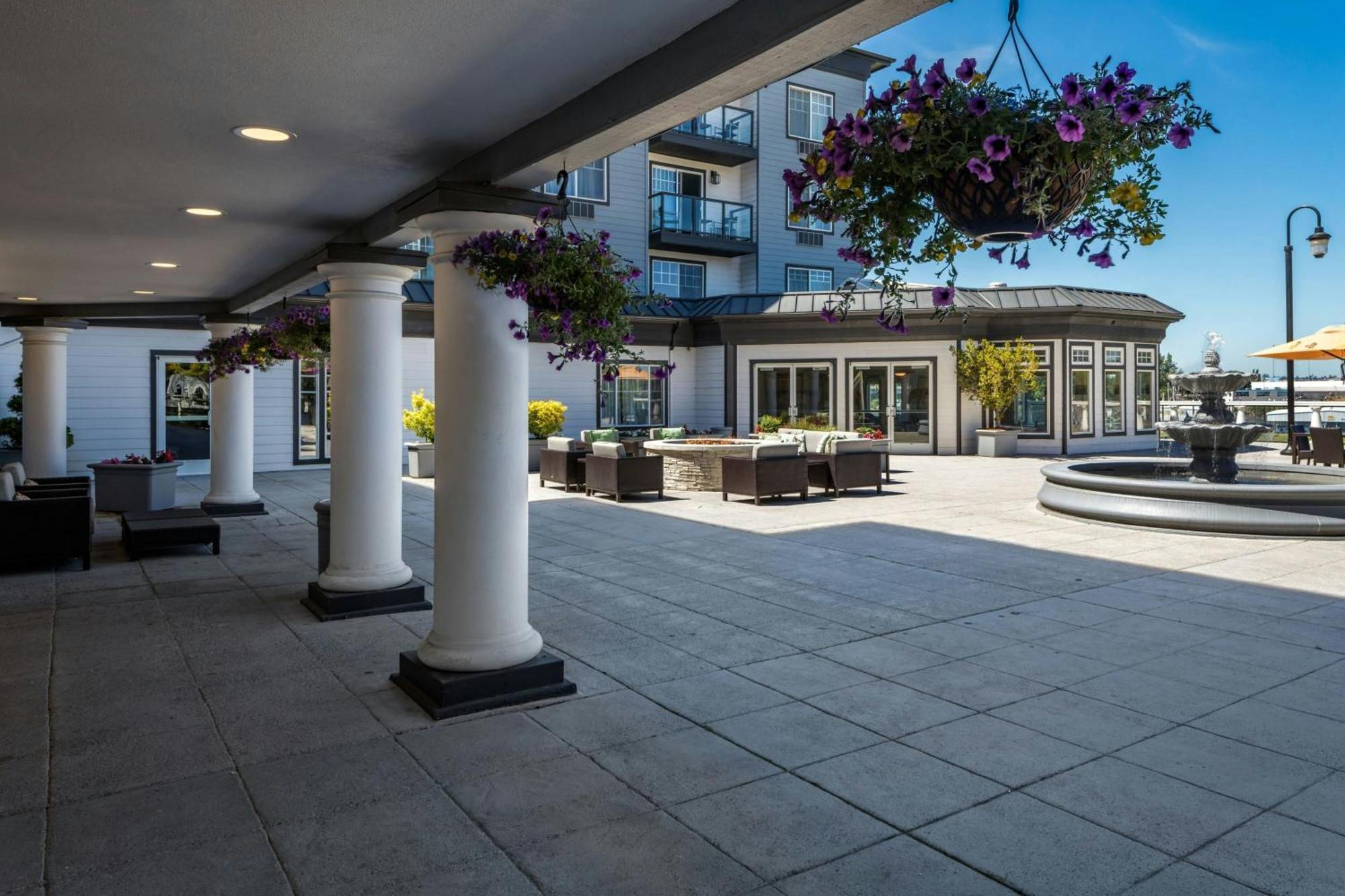 Courtyard By Marriott North 3*