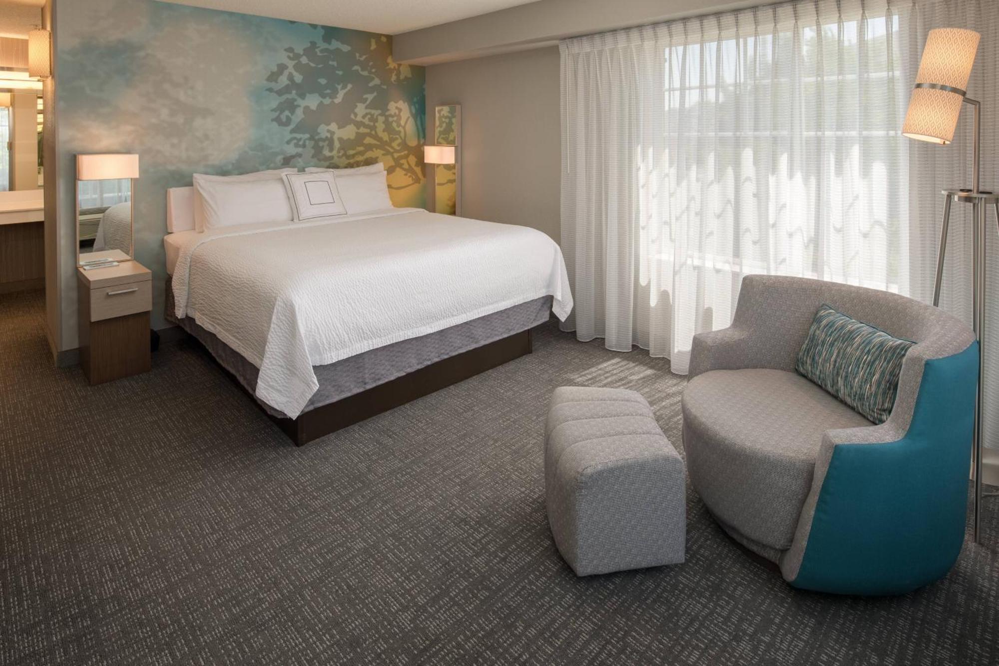 Courtyard By Marriott North