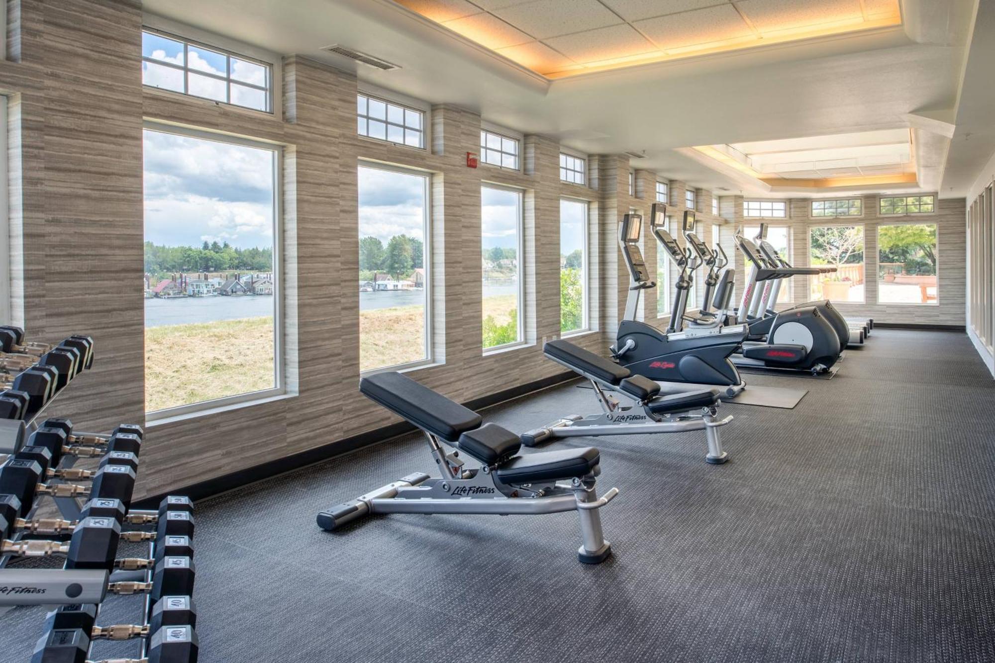 Courtyard By Marriott North Hotel 3*
