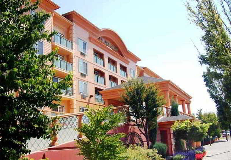 Courtyard By Marriott North