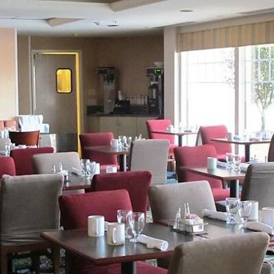 Courtyard By Marriott North Hotel